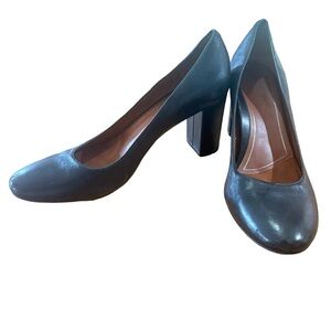Vionic Women’s Mariana Black Pumps Size 9